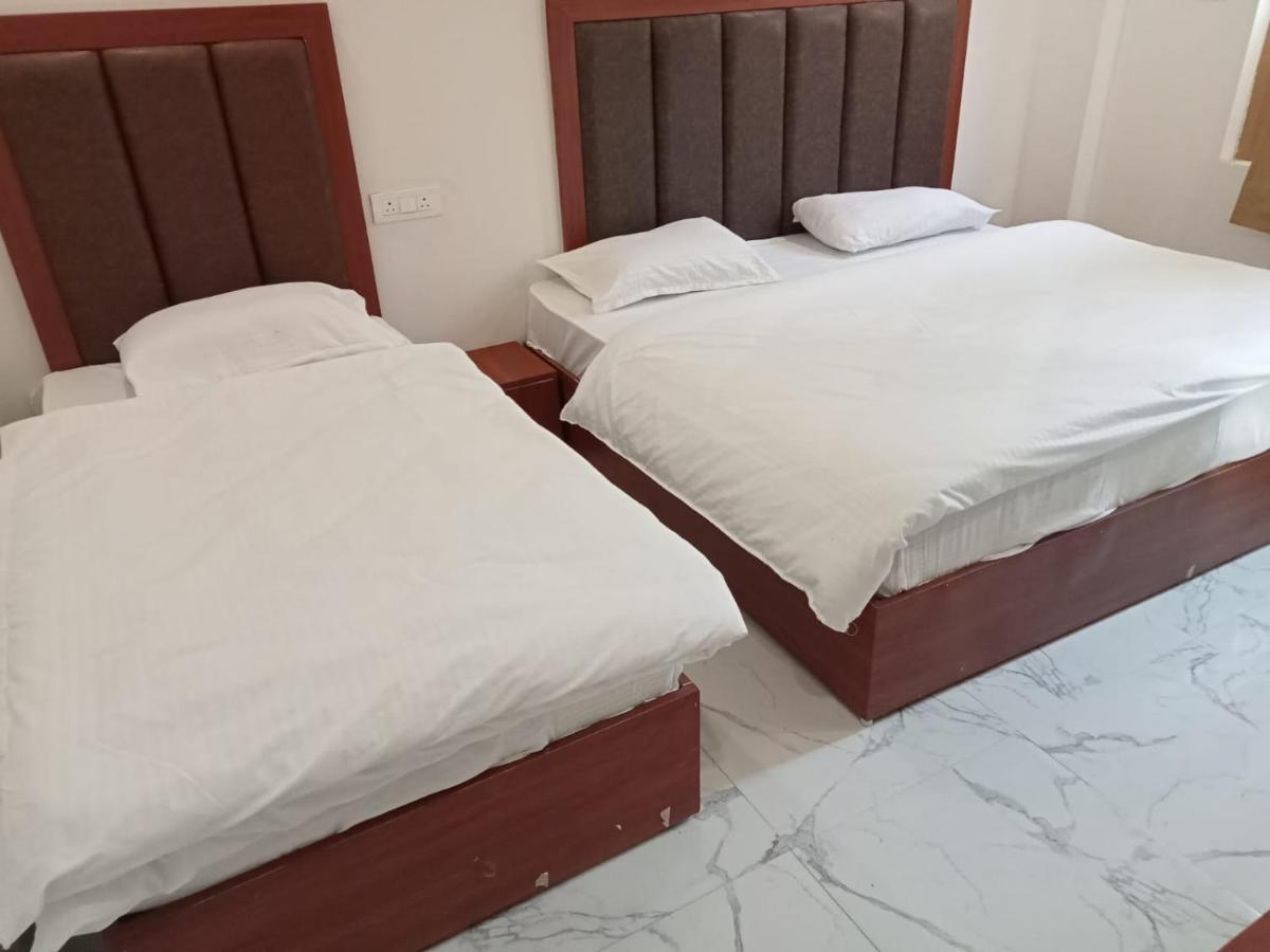 Hotel Kaushik Palace Haridwar Exterior photo