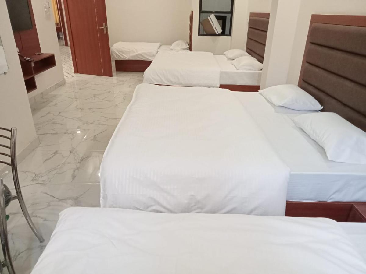 Hotel Kaushik Palace Haridwar Exterior photo
